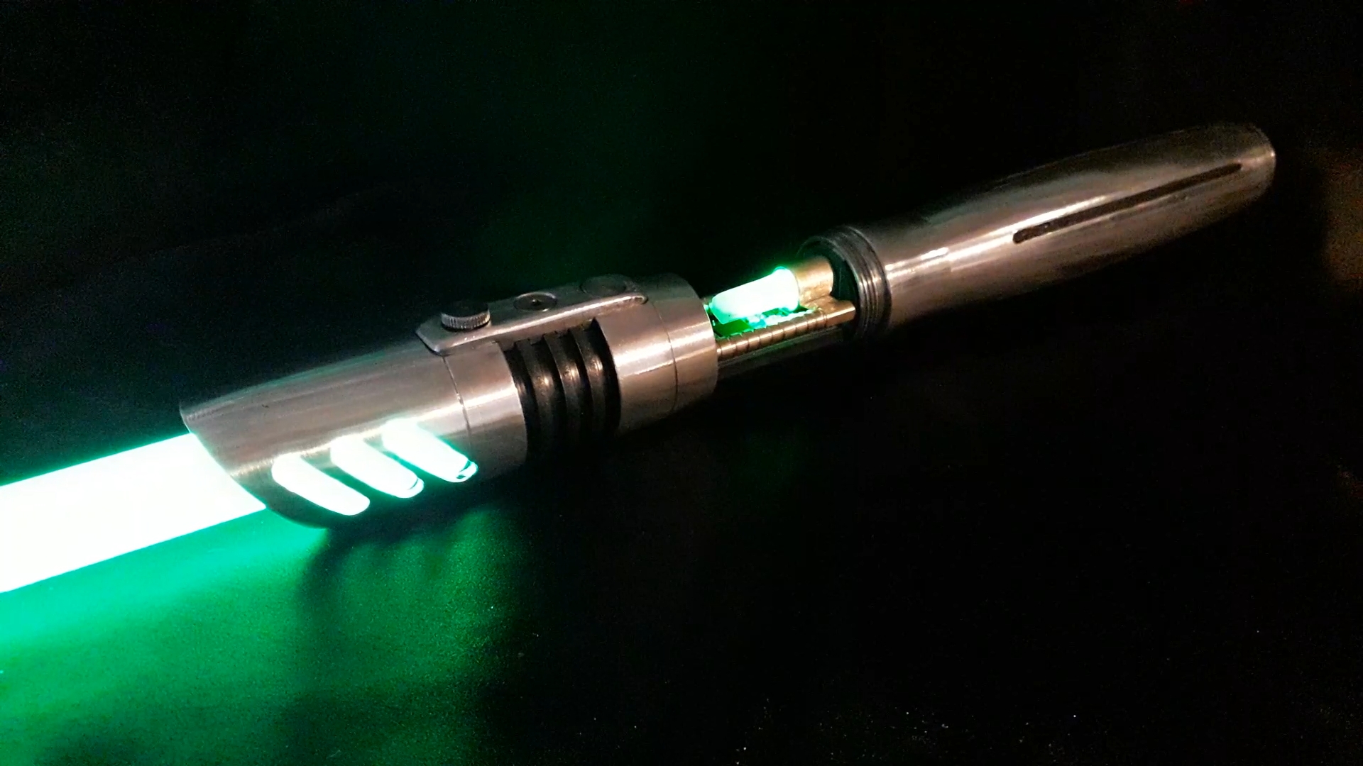 Art and Tech saber